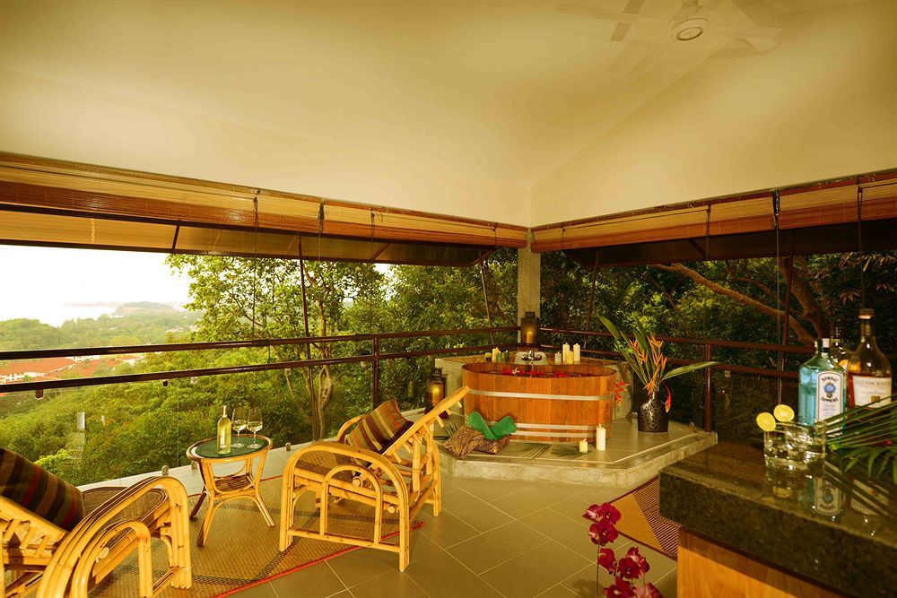 Ambong Rainforest Retreat Pantai Tengah  외부 사진